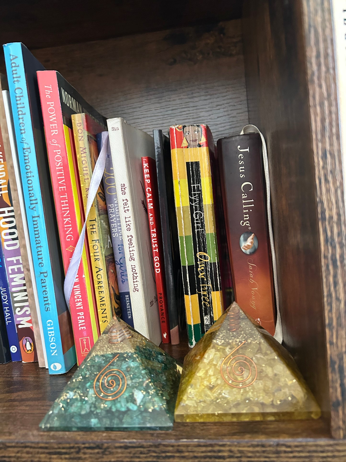 Manifesting Abundance Crystal Pyramid Bundle