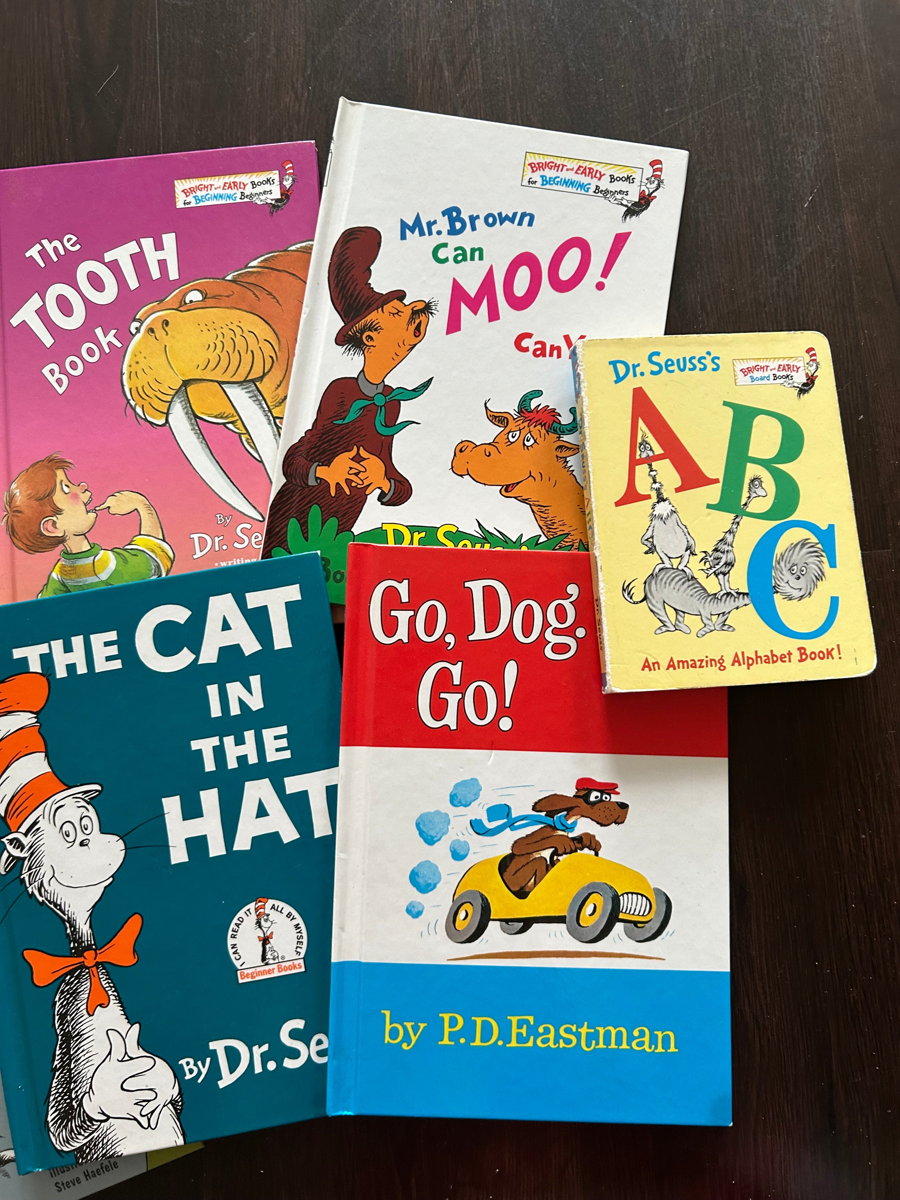 7pc Dr. Seuss Book Bundle
