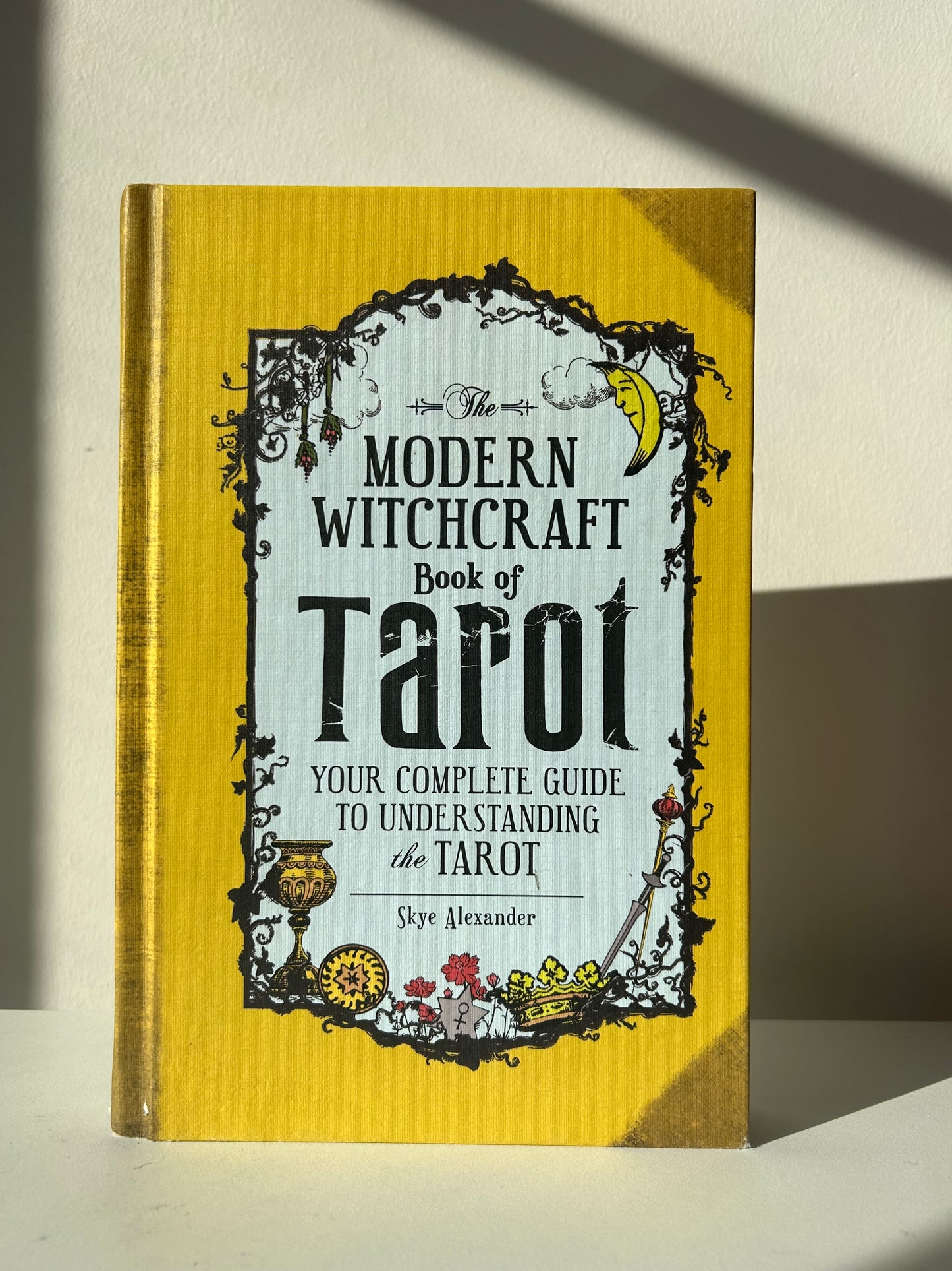 Modern Witchcraft Book of Tarot