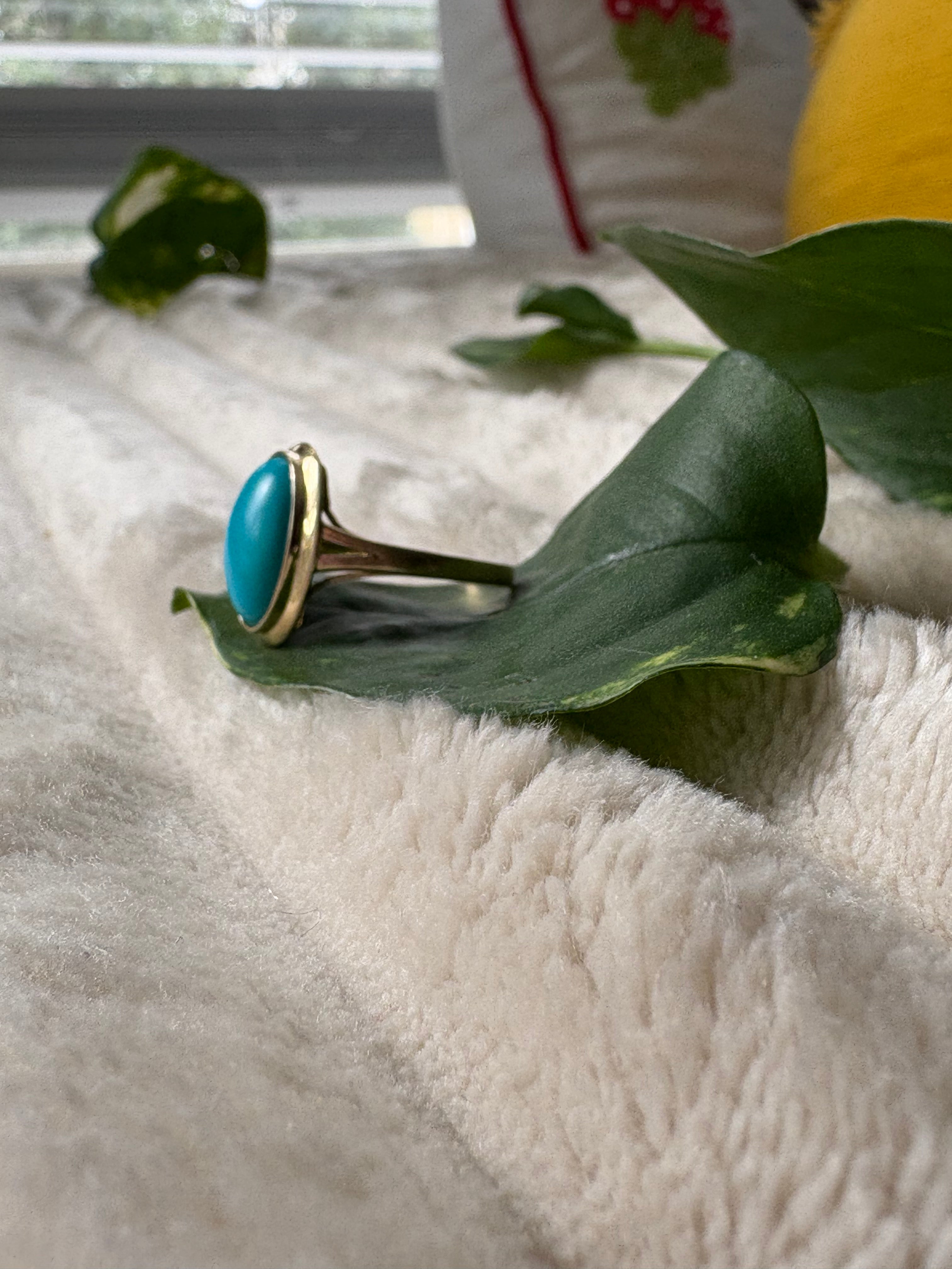 Turquoise 10k Gold Ring Size 6.75